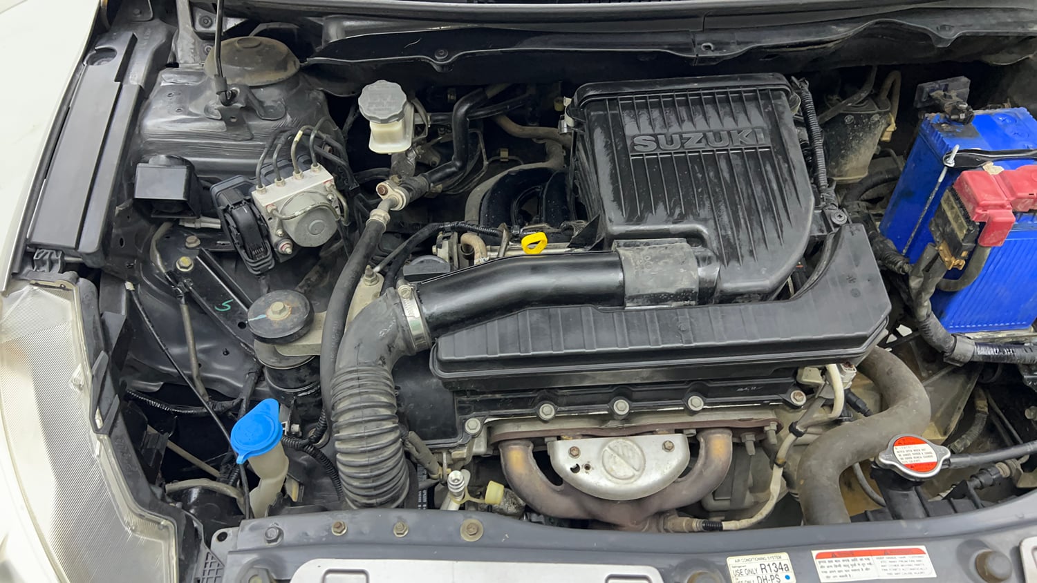 Used 2017 Maruti Suzuki Ciaz Alpha 1.4 MT Petrol Manual engine ENGINE RIGHT SIDE VIEW