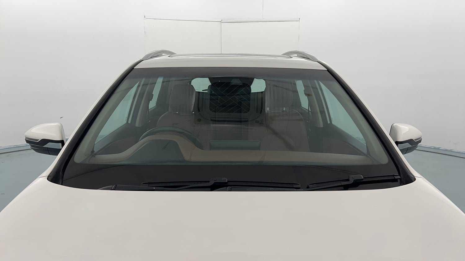 Used 2023 MG Motors Hector Plus Savvy Pro 1.5 Turbo Petrol CVT 7 STR Petrol Automatic exterior FRONT WINDSHIELD VIEW