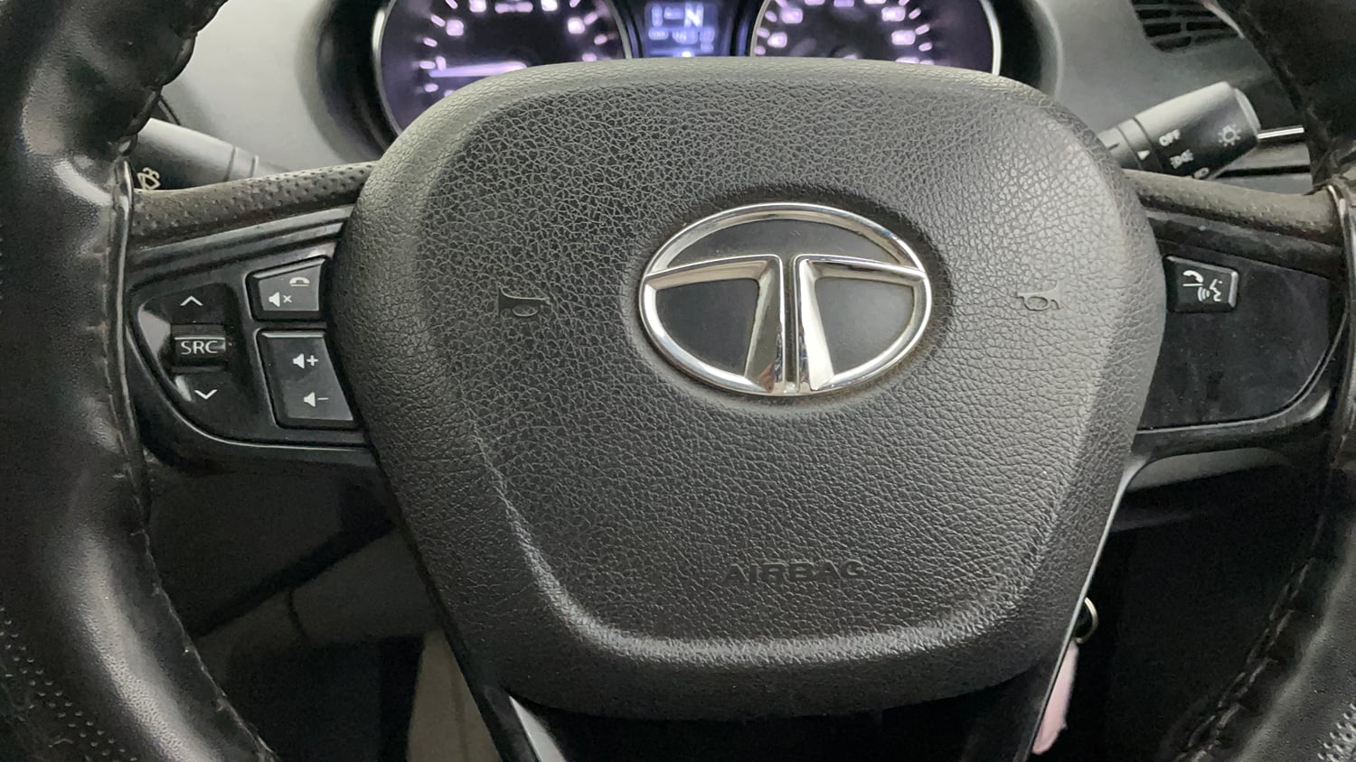 Used 2019 Tata Tigor Revotron XZA Petrol Automatic top_features Steering mounted controls