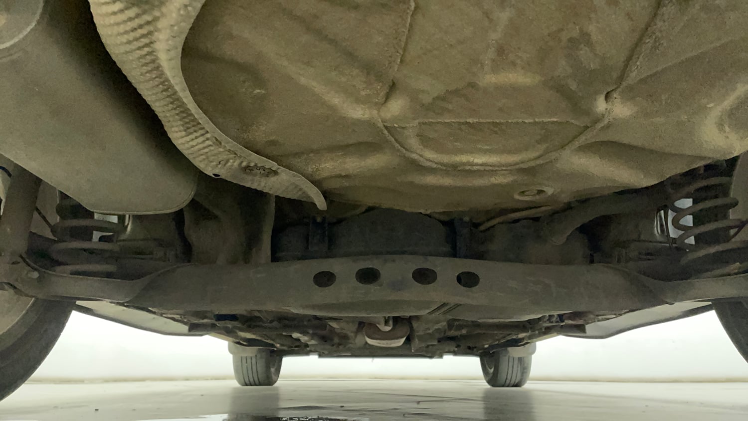 Used 2024 Skoda Slavia Ambition 1.0L TSI AT Petrol Automatic extra REAR UNDERBODY VIEW (TAKEN FROM REAR)