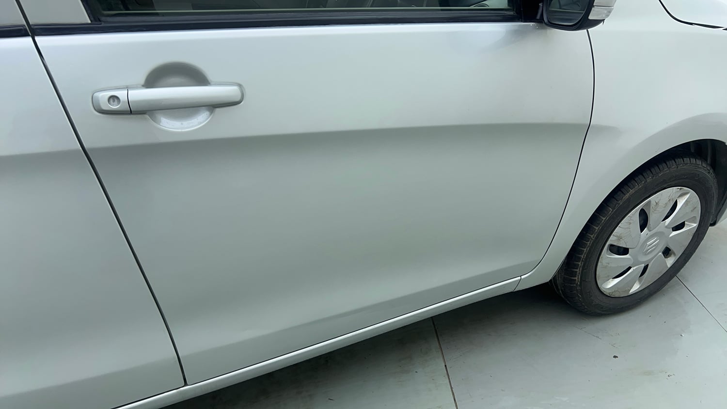 Used 2016 Maruti Suzuki Celerio ZXi AMT Petrol Automatic dents MINOR DENT
