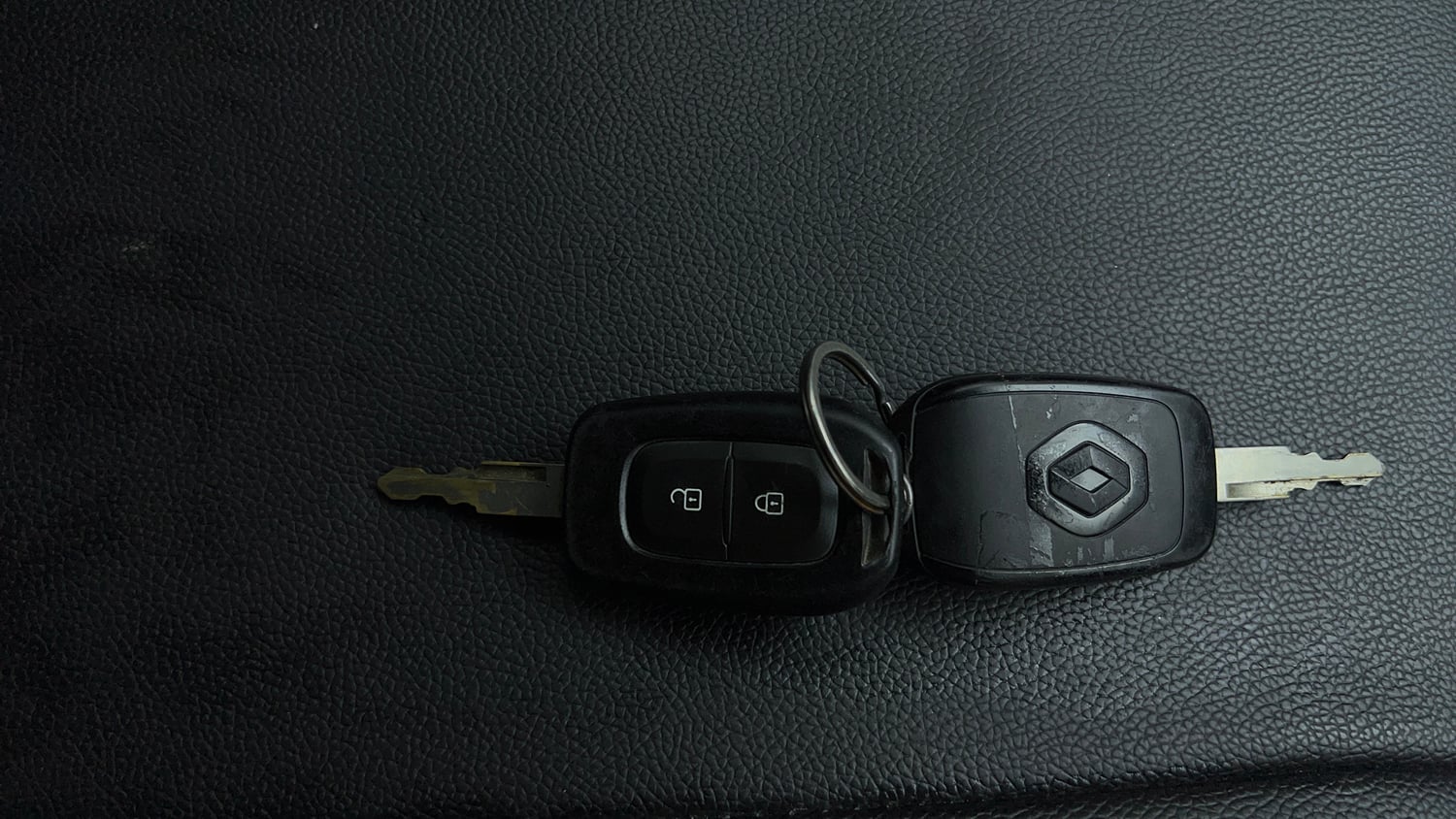 Used 2021 Renault Kwid CLIMBER 1.0 AMT Opt Petrol Automatic extra CAR KEY VIEW