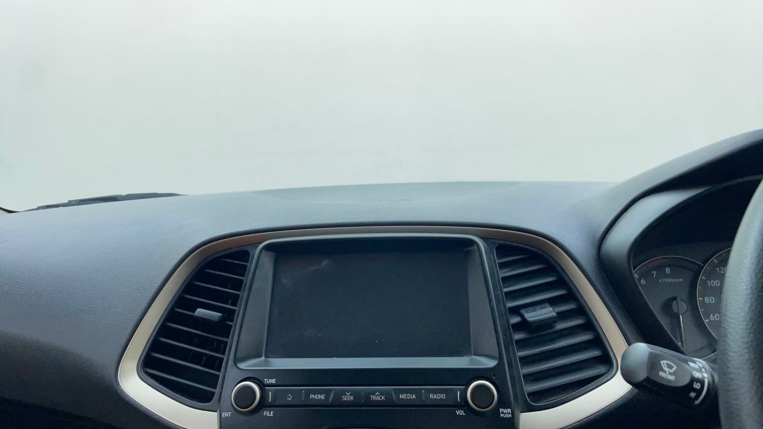 Used 2021 Hyundai Santro Sportz AMT Petrol Automatic top_features Integrated (in-dash) music system