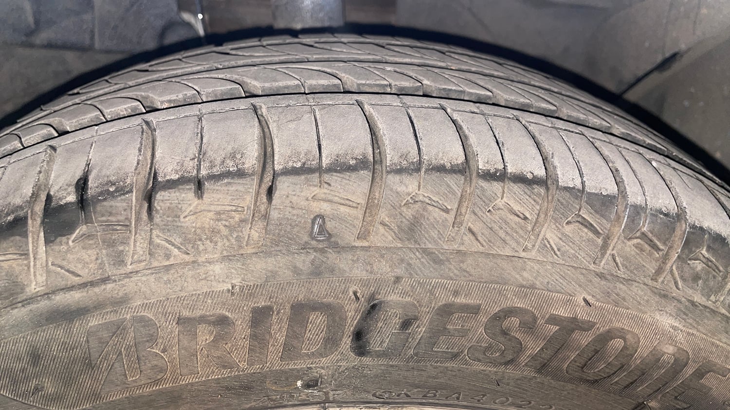 Used 2016 Ford Figo Aspire Titanium 1.2 Ti-VCT Petrol Manual tyres RIGHT FRONT TYRE TREAD VIEW