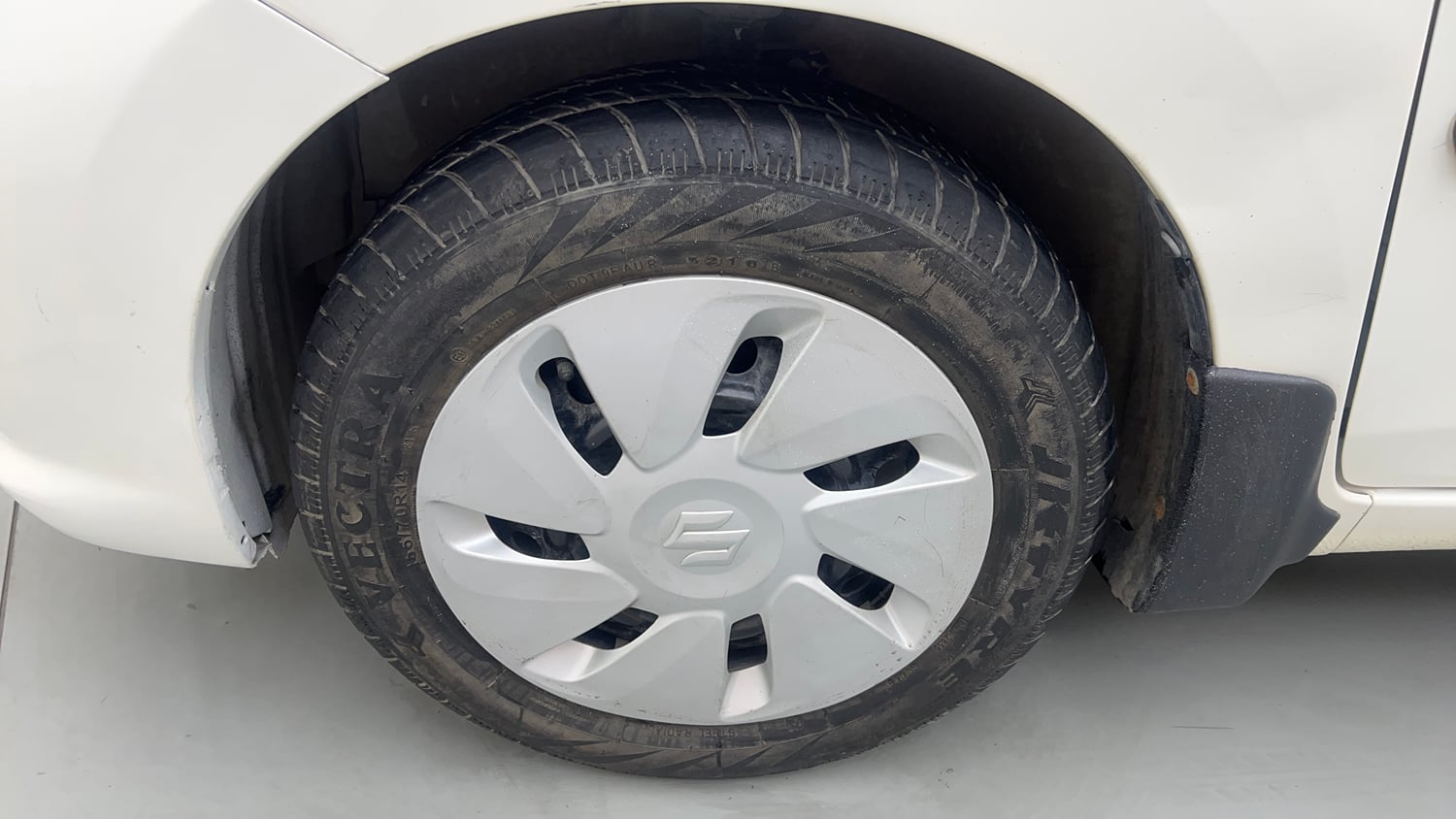 Used 2019 Maruti Suzuki Celerio VXi Petrol Manual tyres LEFT FRONT TYRE RIM VIEW