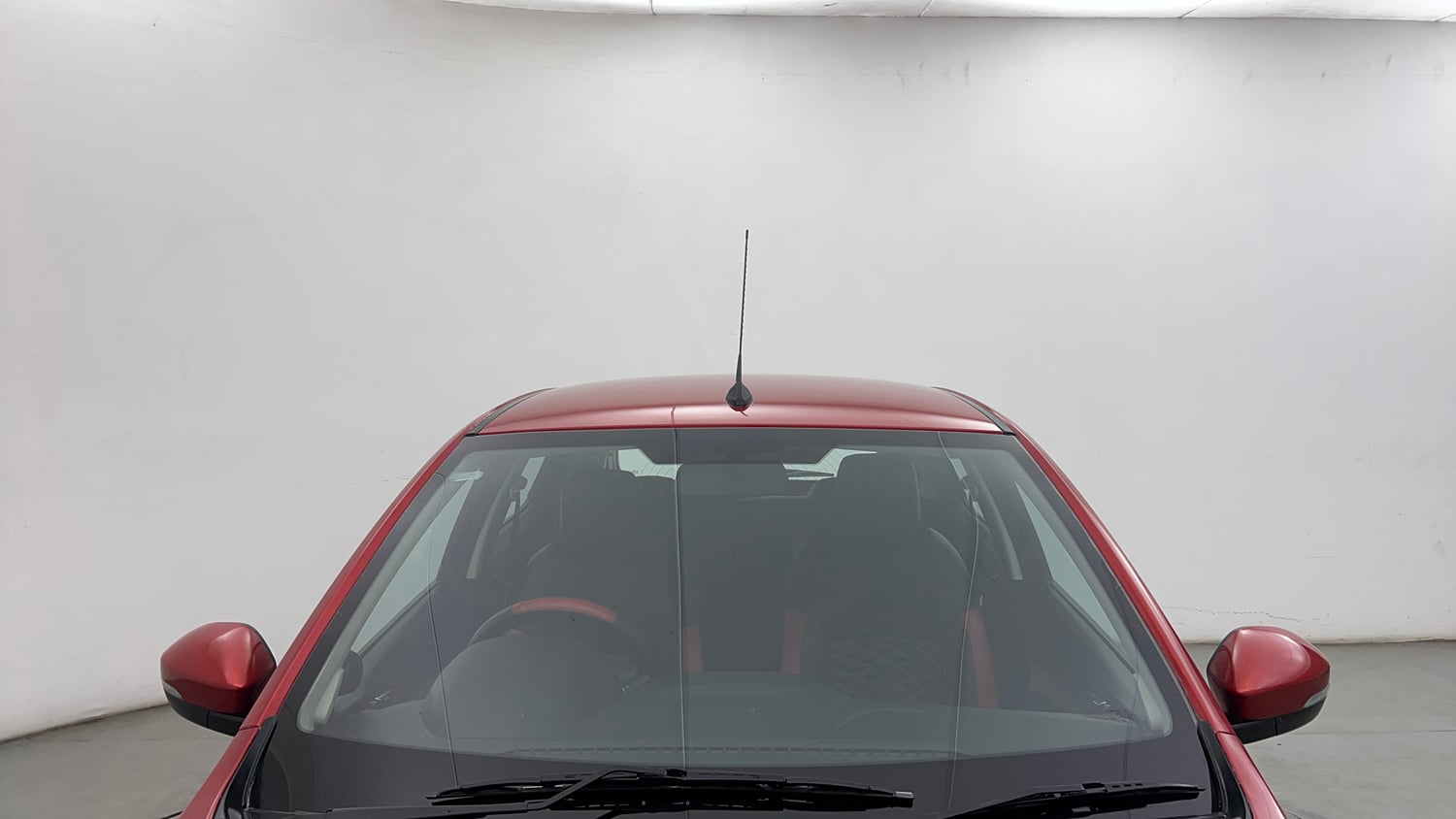 Used 2017 Tata Tiago Revotron XZ w/o Alloy Petrol Manual exterior FRONT WINDSHIELD VIEW