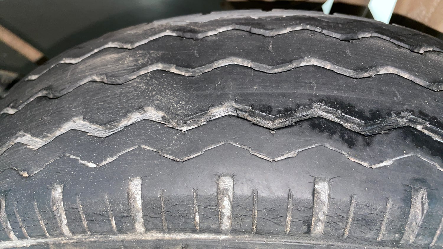 Used 2021 Maruti Suzuki Eeco 5 STR WITH A/C+HTR Petrol Manual tyres LEFT REAR TYRE TREAD VIEW