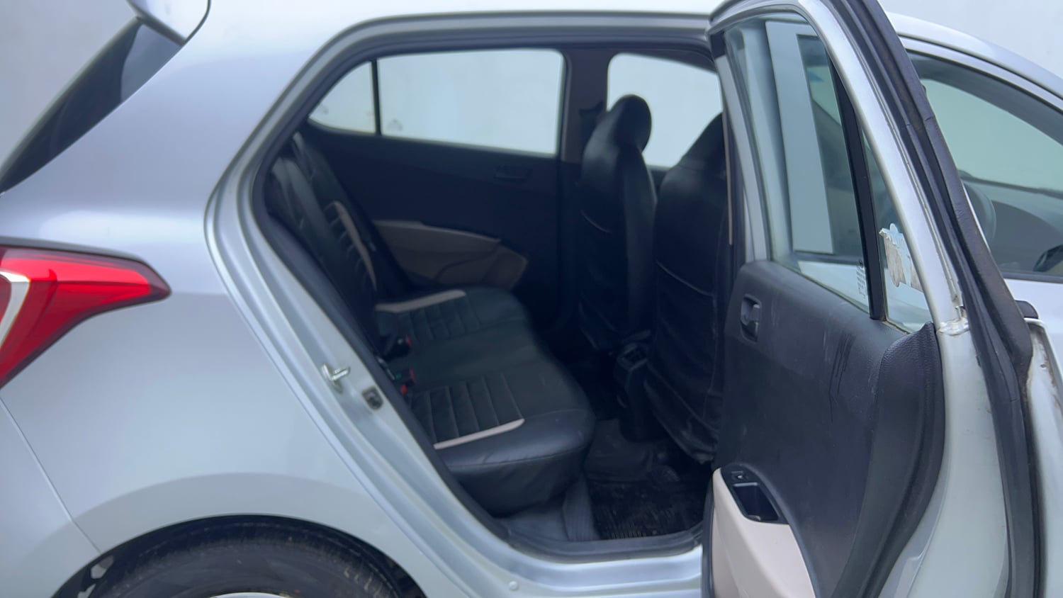 Used 2015 Hyundai Grand i10 Magna 1.2 Kappa VTVT Petrol Manual interior RIGHT SIDE REAR DOOR CABIN VIEW