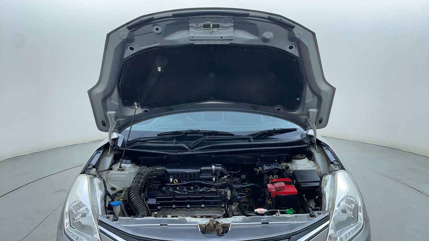 Used 2018 Maruti Suzuki Baleno Zeta 1.2 AT Petrol Automatic engine ENGINE & BONNET OPEN FRONT VIEW