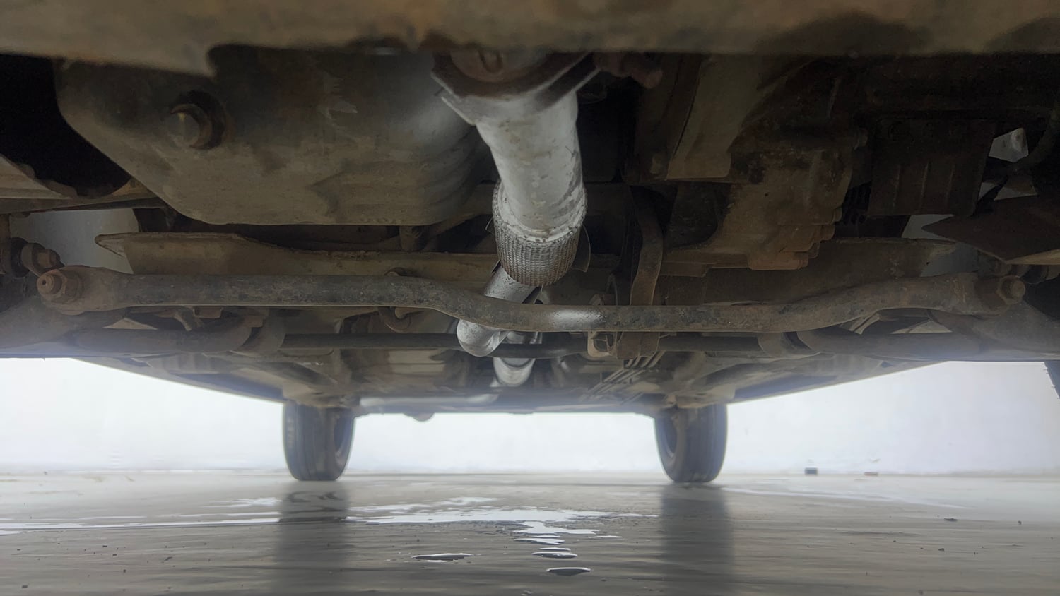 Used 2019 Tata Tiago Revotron XTA Petrol Automatic extra FRONT LEFT UNDERBODY VIEW