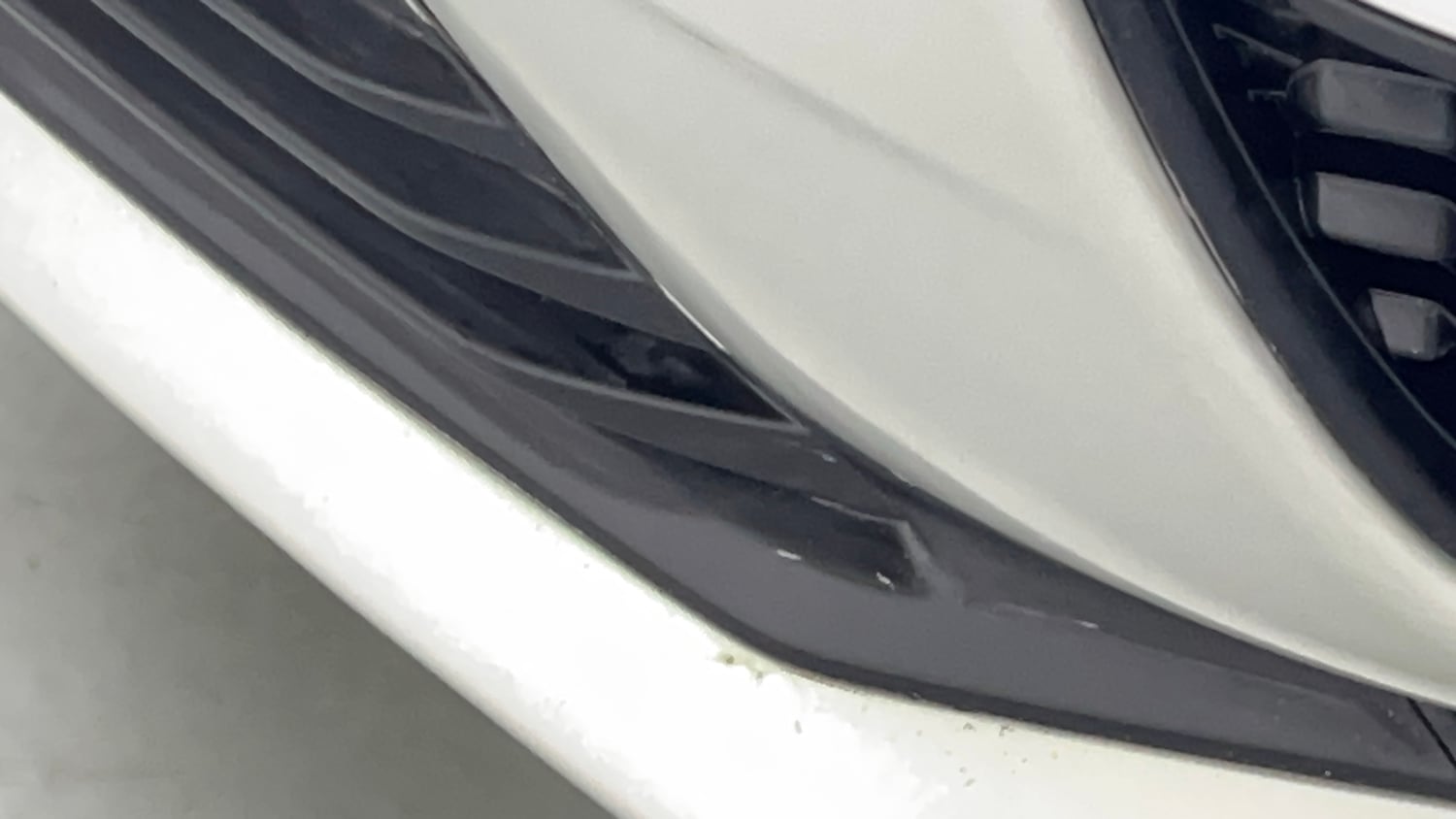 Used 2021 Maruti Suzuki Swift VXi AMT Petrol Automatic dents MINOR SCRATCH