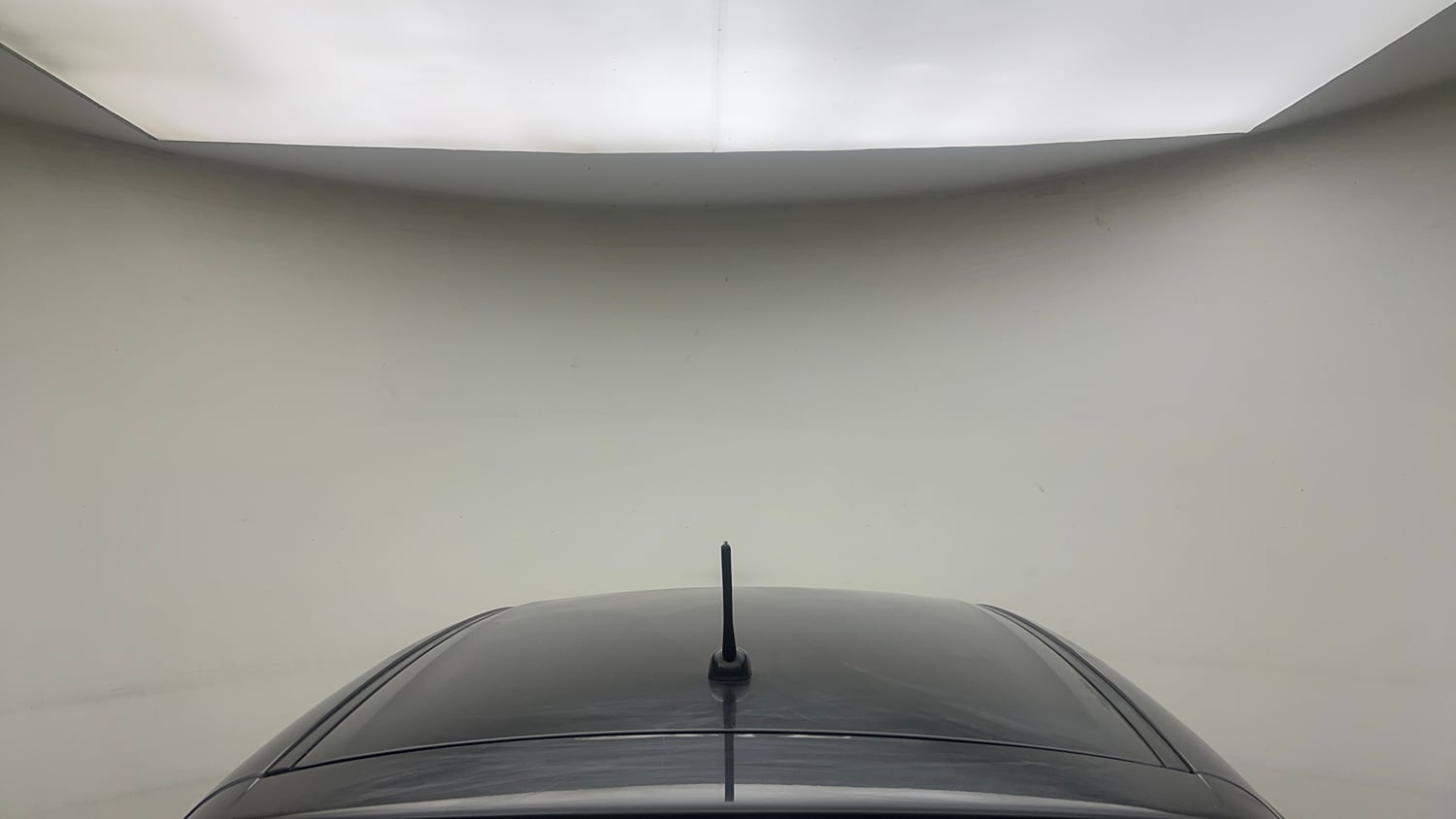 Used 2015 Maruti Suzuki Swift VXi Petrol Manual exterior EXTERIOR ROOF VIEW