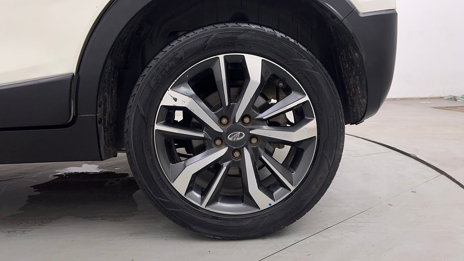 Used 2019 Mahindra XUV 300 1.5 W8 (O) Diesel Manual tyres LEFT REAR TYRE RIM VIEW