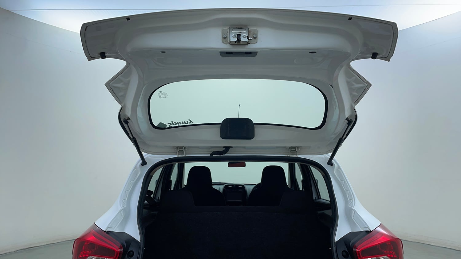 Used 2015 Renault Kwid RXT Petrol Manual interior DICKY DOOR OPEN VIEW