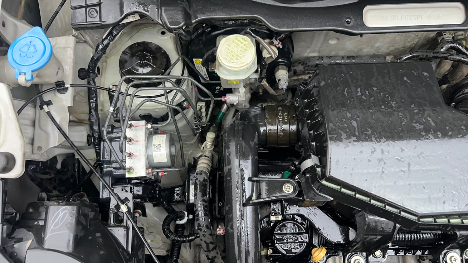 Used 2023 Maruti Suzuki S-Presso VXi Petrol Manual engine ENGINE RIGHT SIDE VIEW