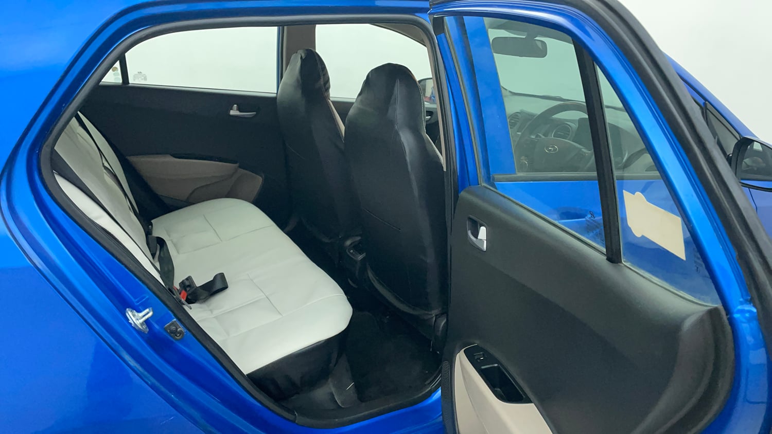 Used 2018 Hyundai Grand i10 Sportz 1.2 Kappa VTVT Petrol Manual interior RIGHT SIDE REAR DOOR CABIN VIEW