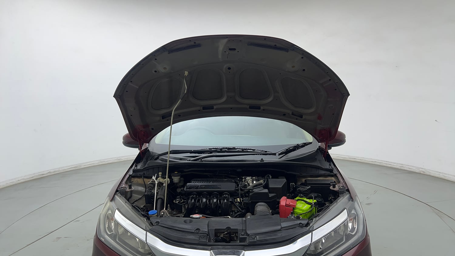 Used 2017 Honda City V Petrol Petrol Manual engine ENGINE & BONNET OPEN FRONT VIEW