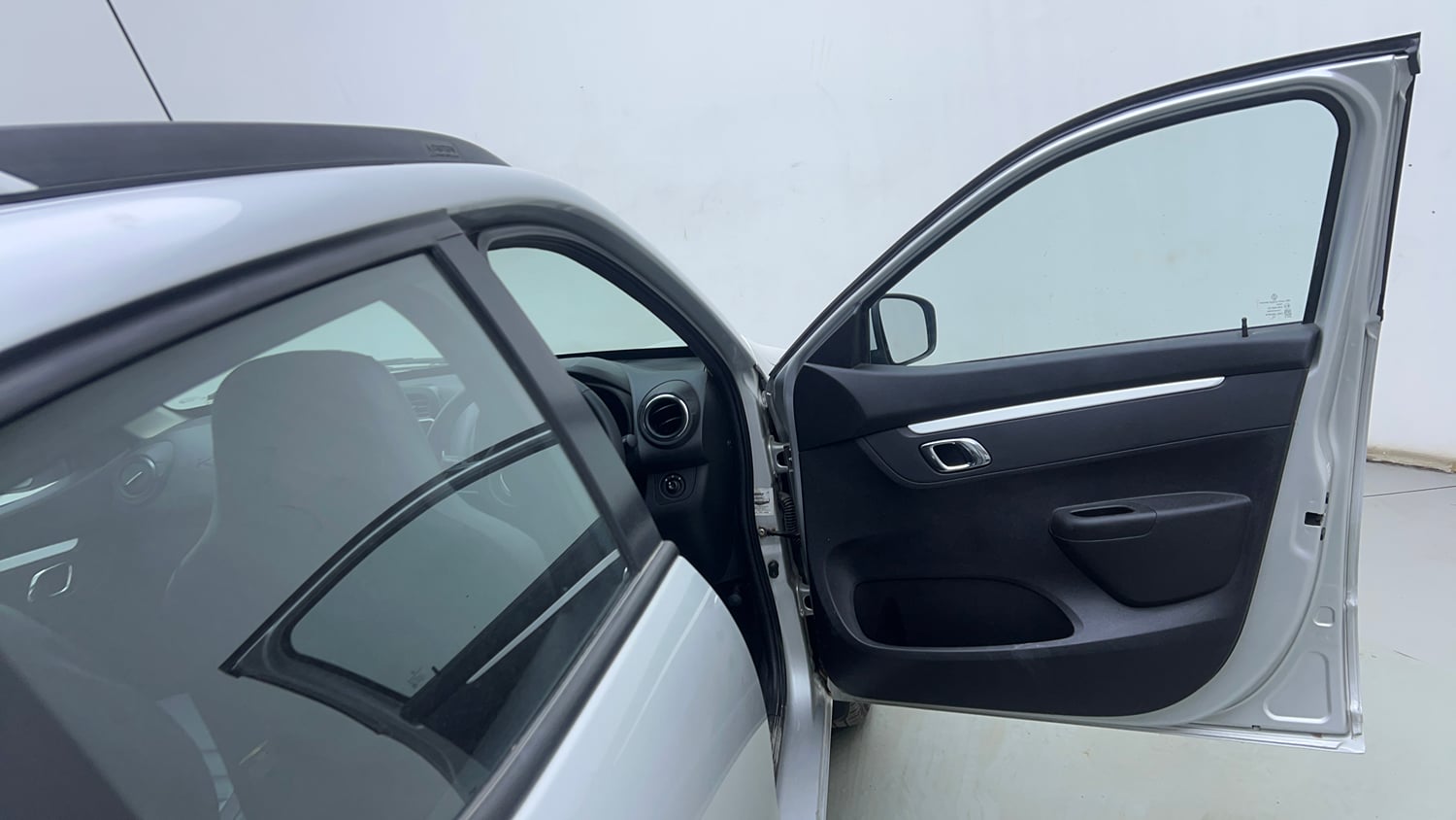 Used 2023 Renault Kwid CLIMBER Petrol Manual interior RIGHT FRONT DOOR OPEN VIEW