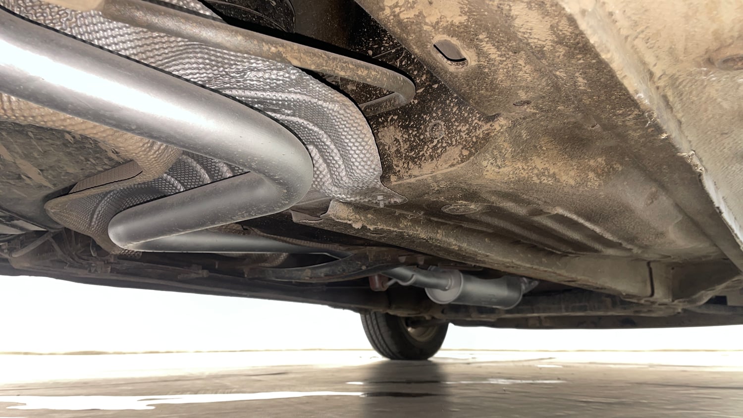 Used 2016 Ford Figo Aspire Titanium 1.2 Ti-VCT Petrol Manual extra REAR RIGHT UNDERBODY VIEW