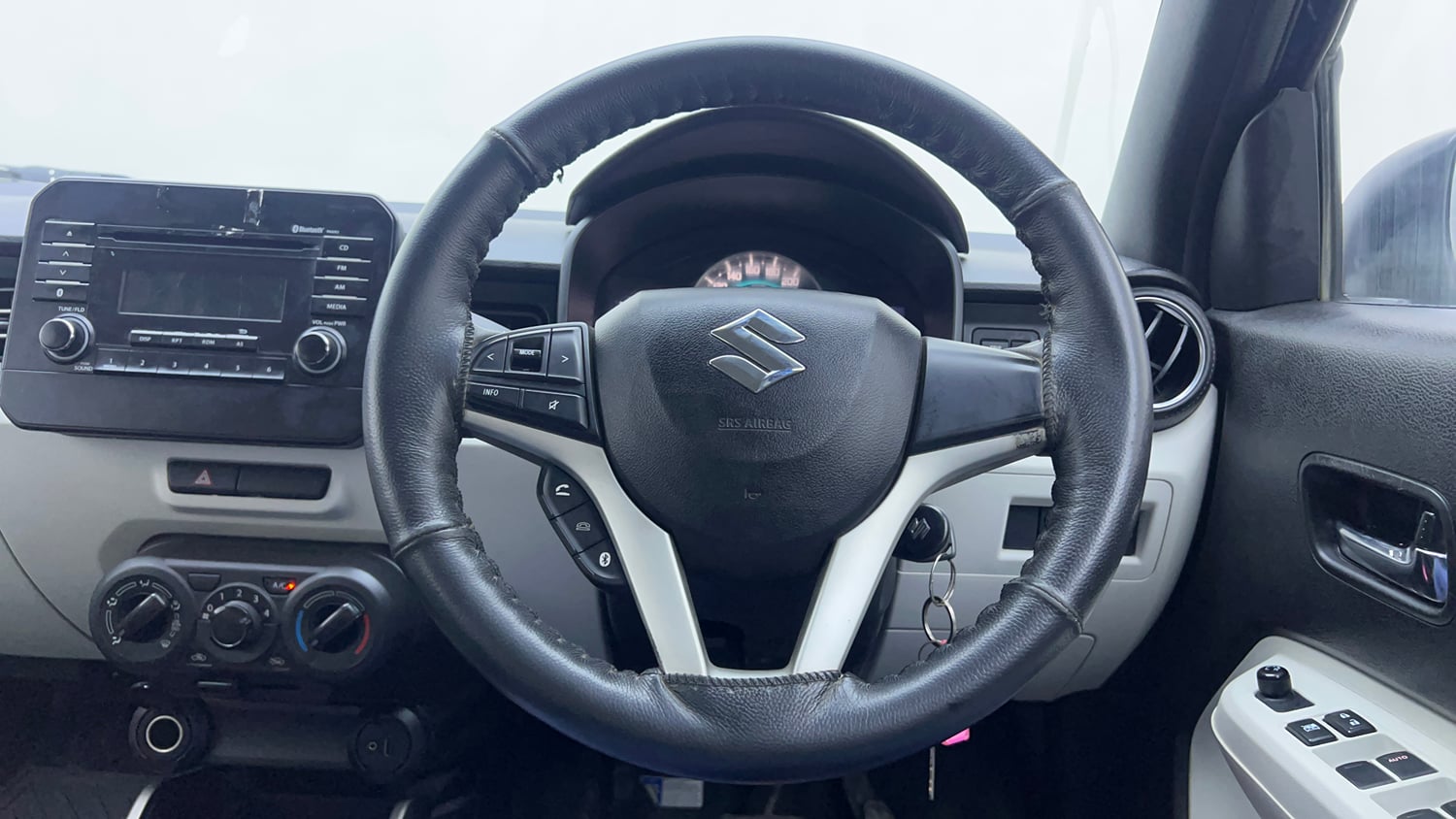 Used 2018 Maruti Suzuki Ignis Delta 1.2 AMT Petrol Automatic interior STEERING VIEW