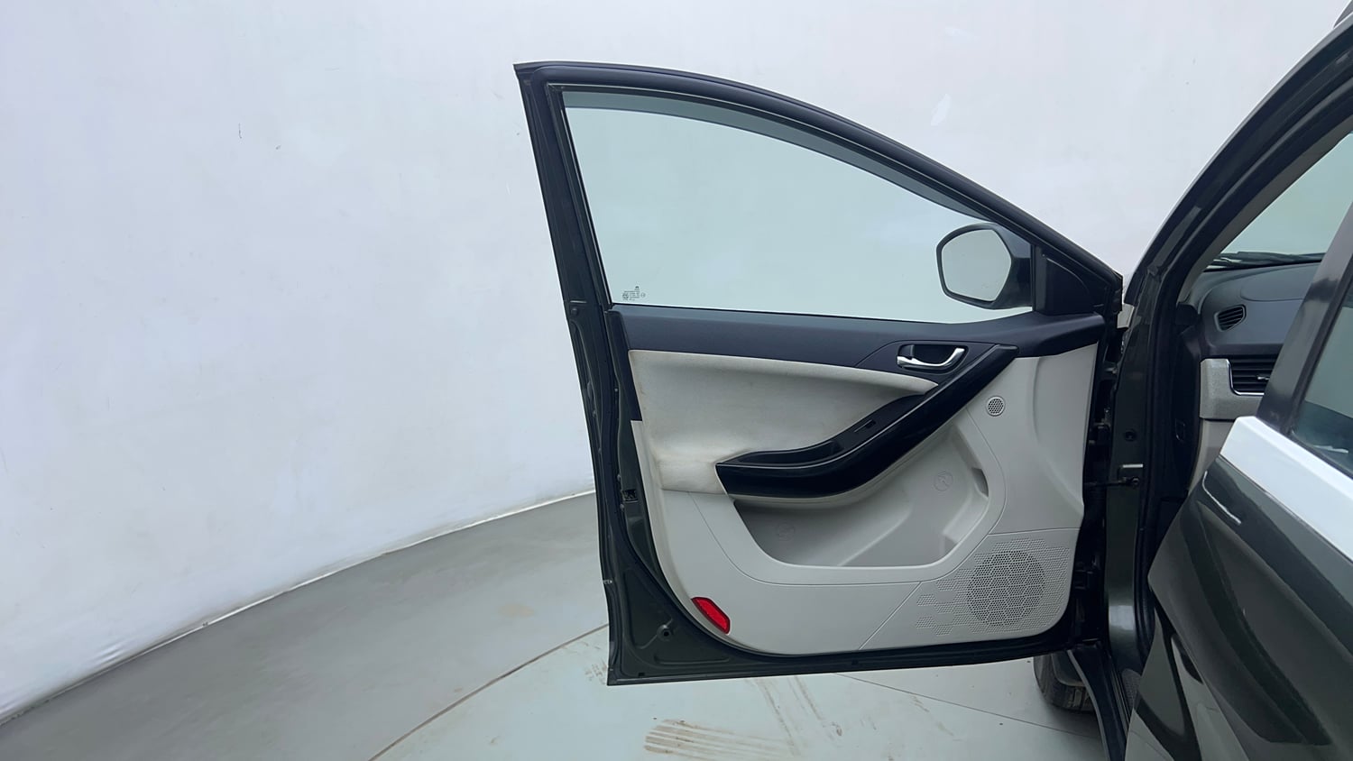 Used 2021 Tata Nexon XZ Plus Petrol Manual interior LEFT FRONT DOOR OPEN VIEW