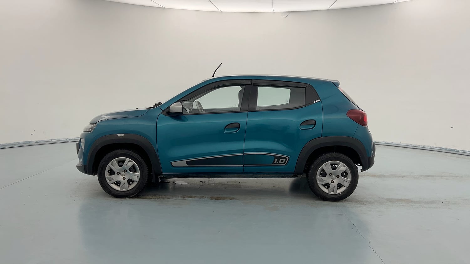 Used 2021 Renault Kwid RXT 1.0 (O) Petrol Manual exterior LEFT SIDE VIEW