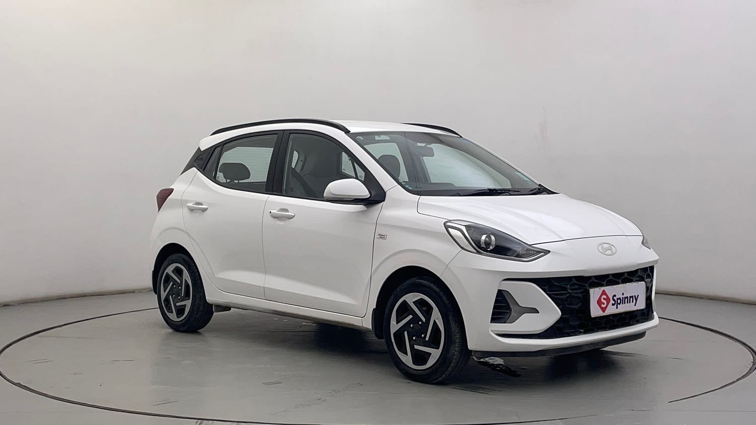 Used 2023 Hyundai Grand i10 Nios Sportz 1.2 Kappa AMT Petrol Automatic exterior RIGHT FRONT CORNER VIEW