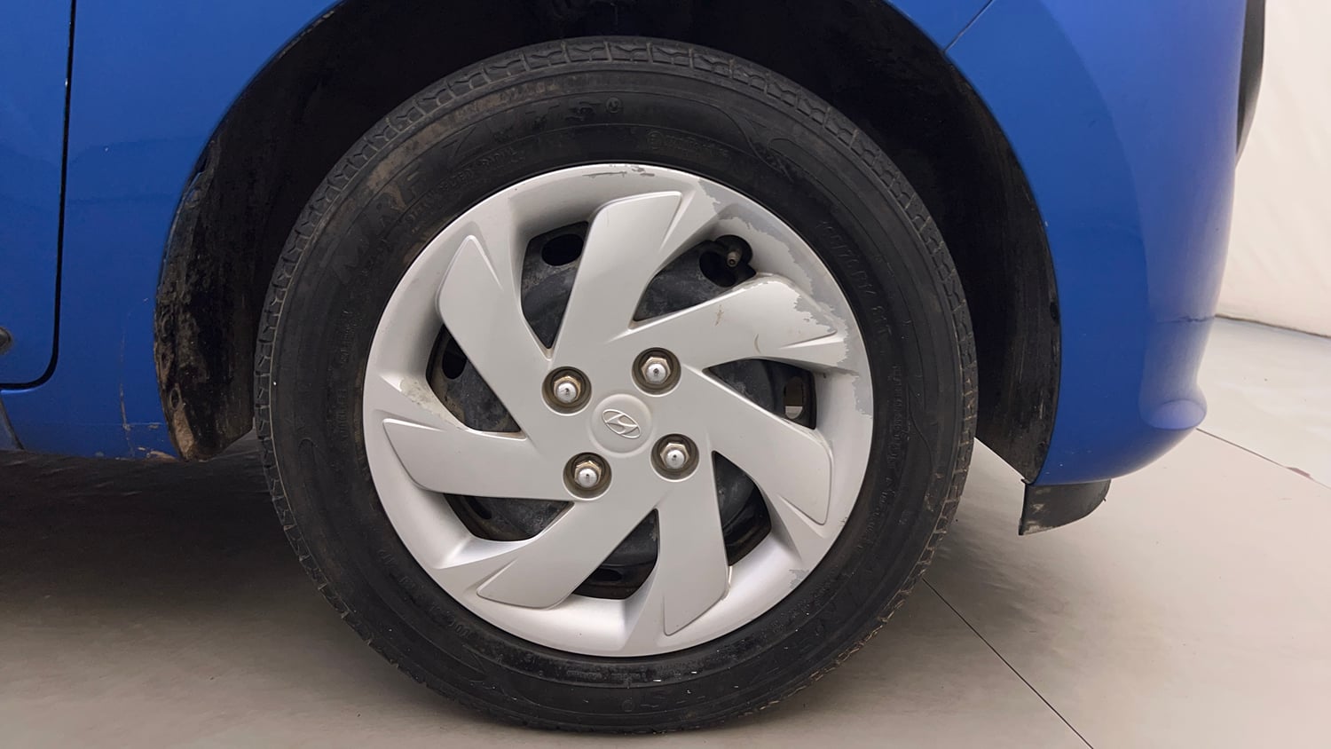 Used 2019 Hyundai Santro Asta Petrol Manual tyres RIGHT FRONT TYRE RIM VIEW