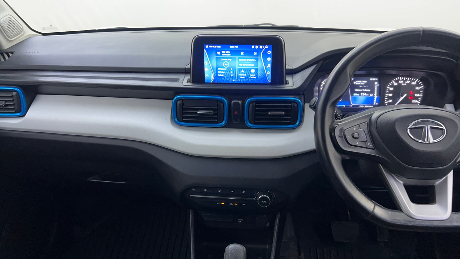 Used 2022 Tata Punch Creative AMT Petrol Automatic interior MUSIC SYSTEM & AC CONTROL VIEW