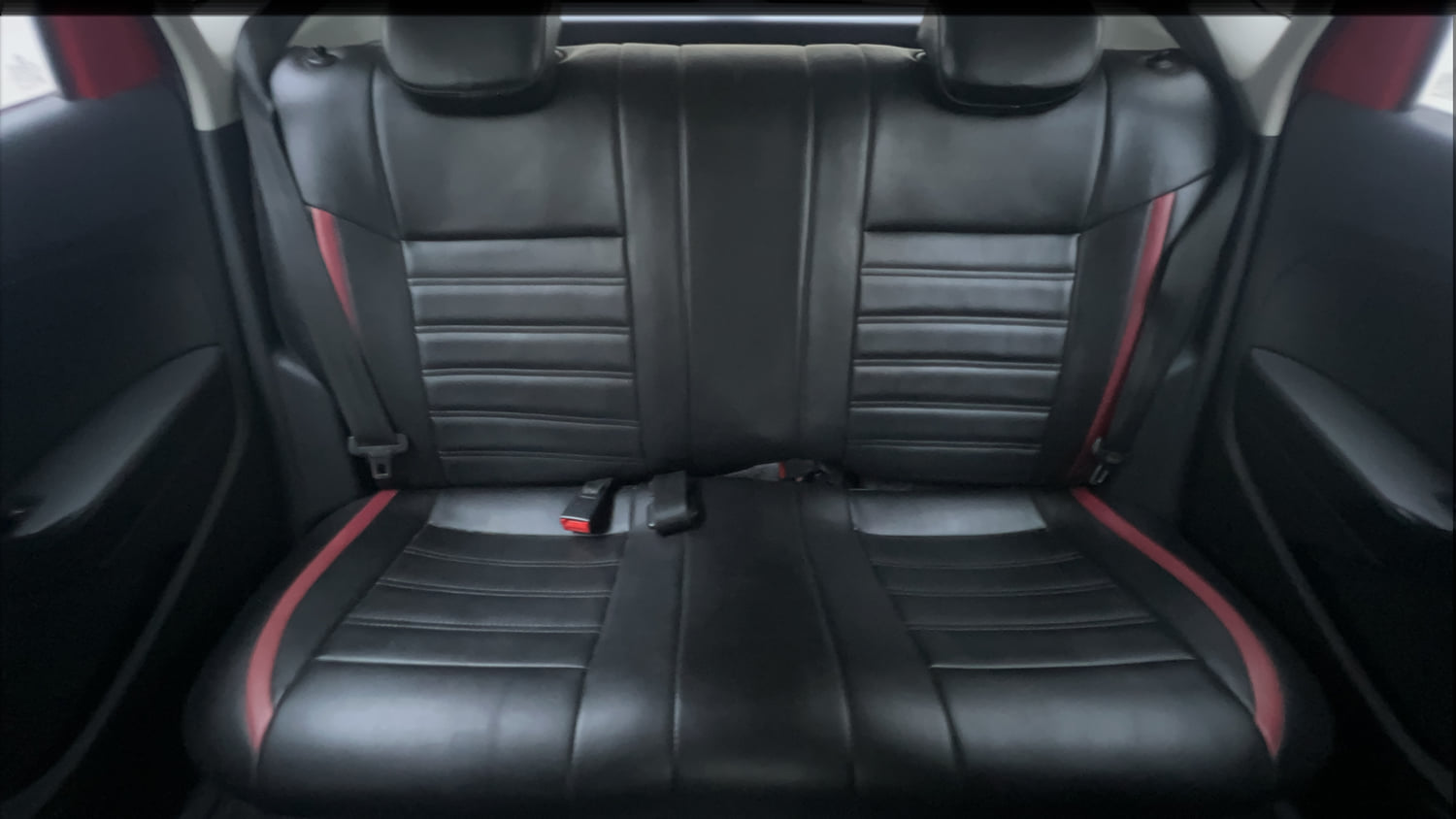 Used 2019 Volkswagen Polo Comfortline 1.0L (P) Petrol Manual interior REAR SEAT CONDITION VIEW