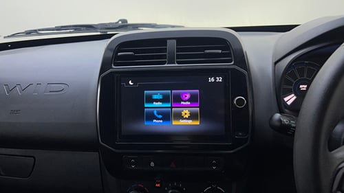 Used 2024 Renault Kwid RXT 1.0L AMT Petrol Automatic top_features Integrated (in-dash) music system
