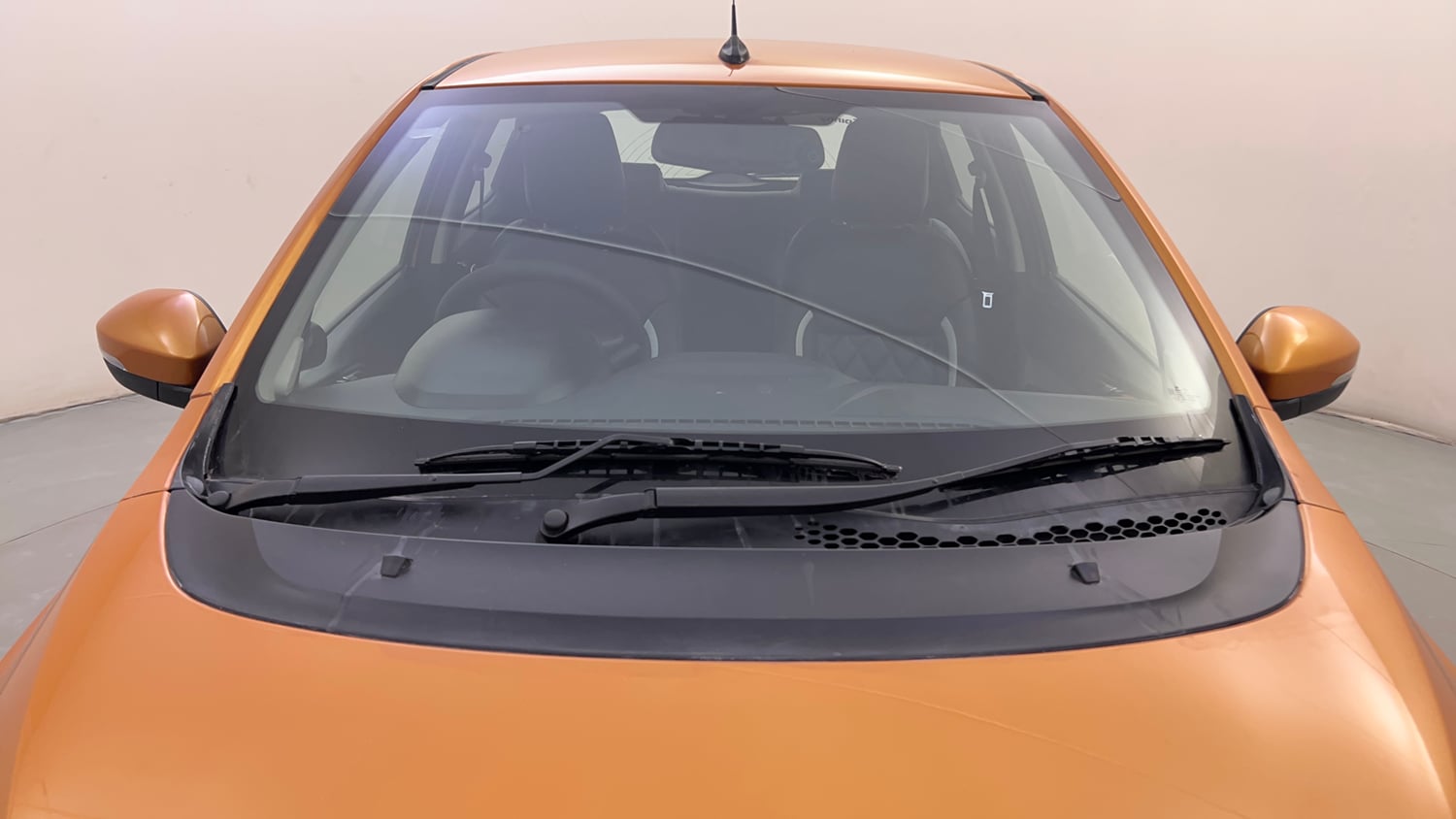 Used 2018 Tata Tiago Revotron XZ Petrol Manual exterior FRONT WINDSHIELD VIEW