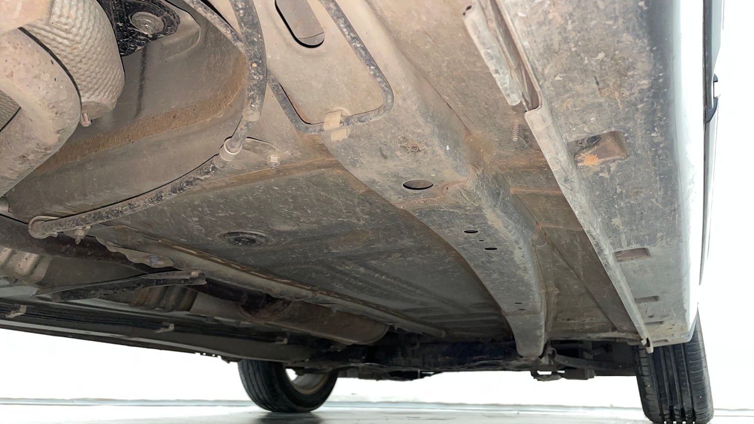 Used 2021 Maruti Suzuki Baleno Zeta Automatic Petrol Automatic extra REAR RIGHT UNDERBODY VIEW