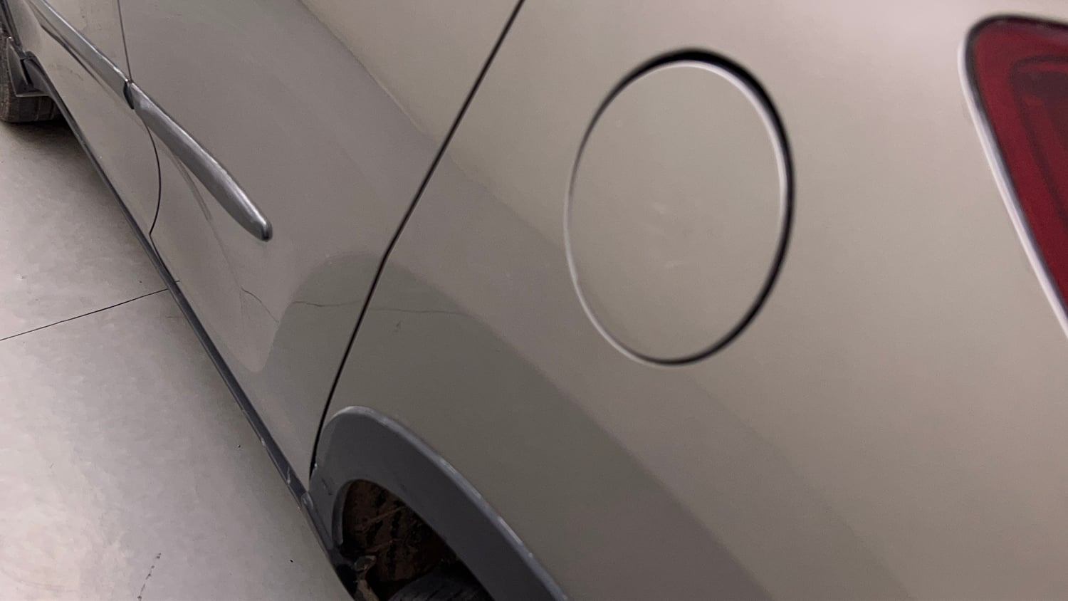 Used 2017 Mahindra KUV100 K4 6 STR Petrol Manual dents MINOR SCRATCH