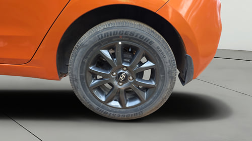 Used 2018 Hyundai Elite i20 Asta 1.2 Petrol Manual tyres LEFT REAR TYRE RIM VIEW