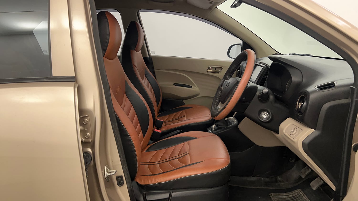 Used 2019 Hyundai Santro Sportz Petrol Manual interior RIGHT SIDE FRONT DOOR CABIN VIEW