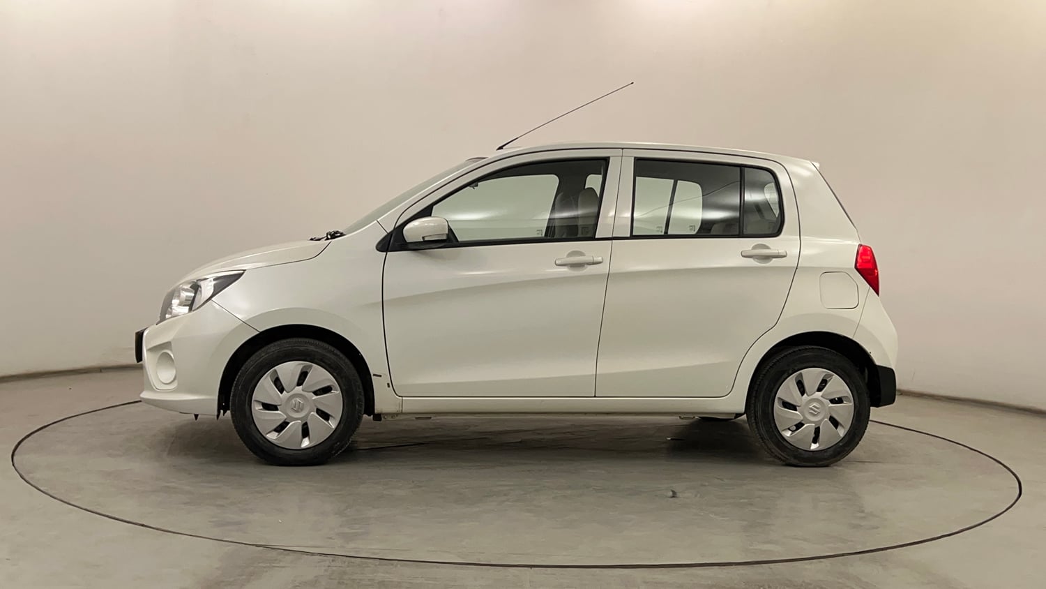 Used 2017 Maruti Suzuki Celerio ZXi Petrol Manual exterior LEFT SIDE VIEW