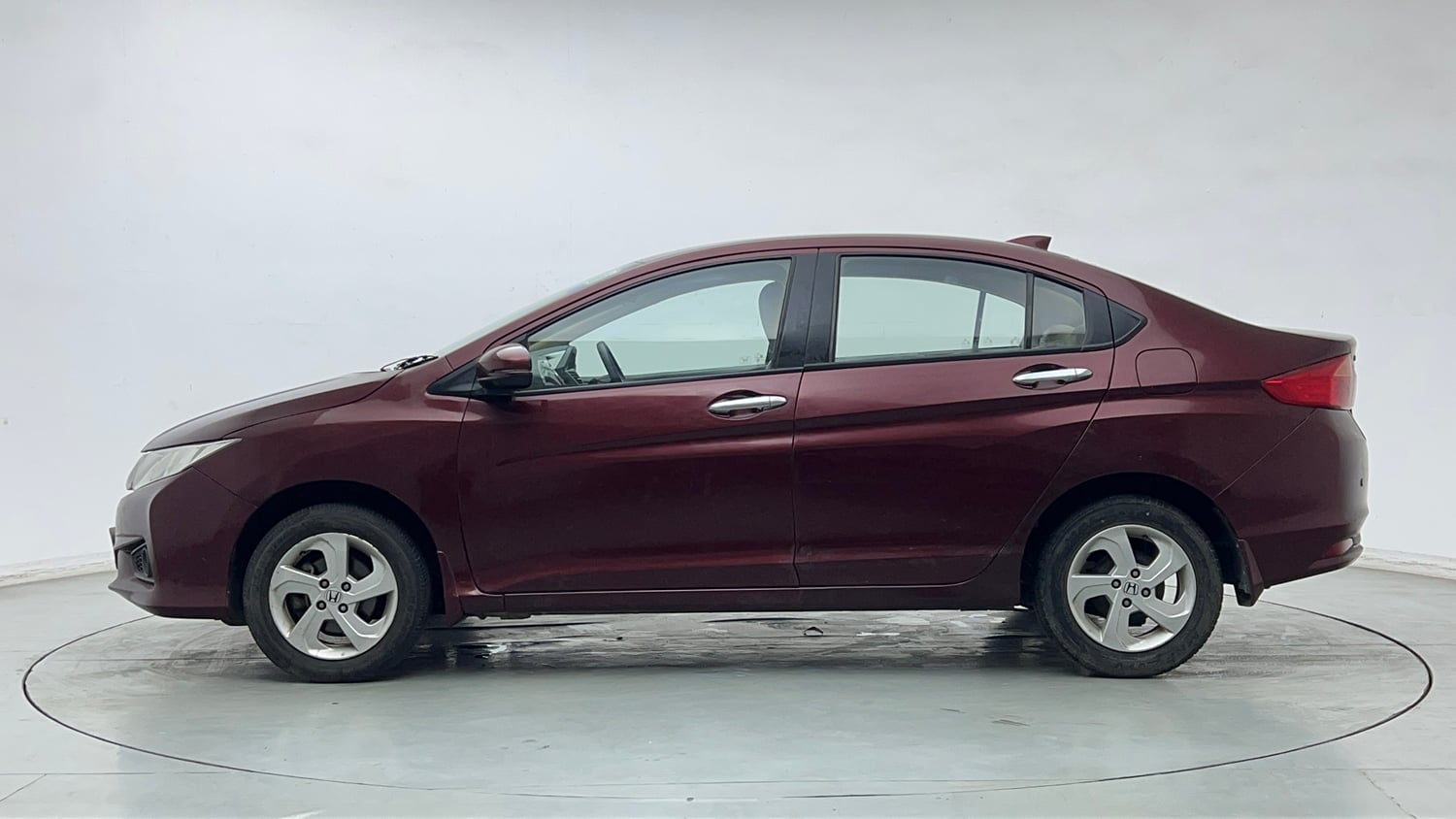 Used 2015 Honda City V Petrol Manual exterior LEFT SIDE VIEW