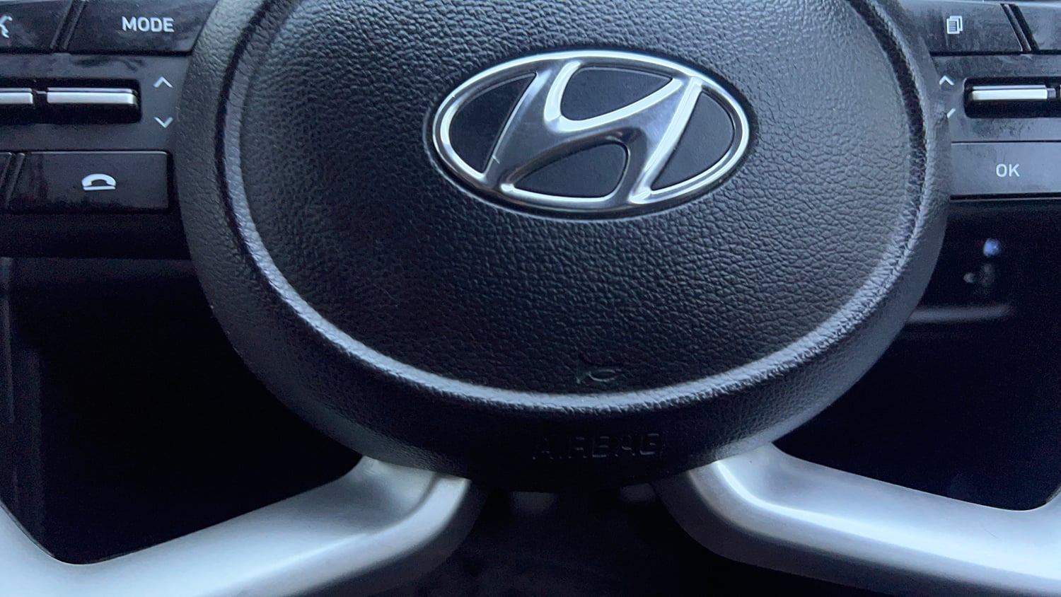 Used 2021 Hyundai Creta S 1.5 Petrol Petrol Manual top_features Airbags