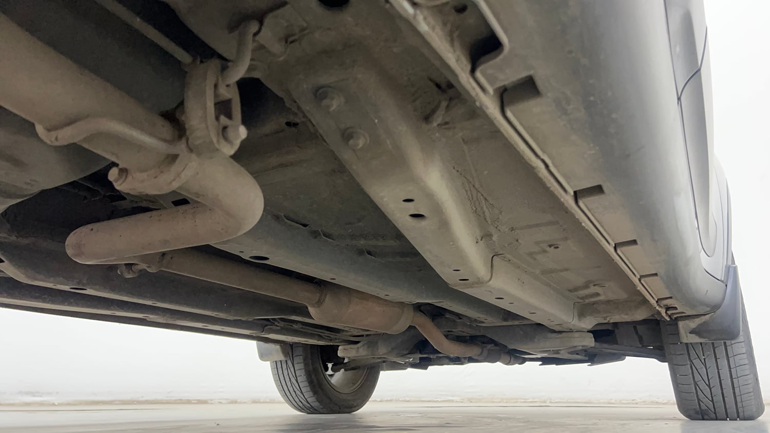 Used 2021 Tata Nexon XZA Plus Petrol Automatic extra REAR RIGHT UNDERBODY VIEW