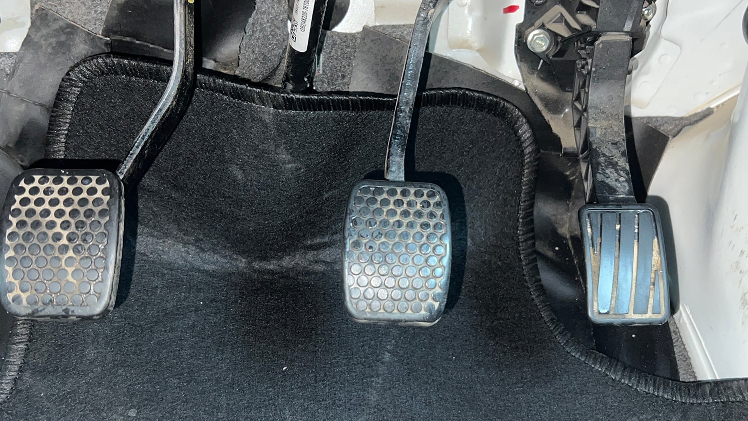 Used 2024 Maruti Suzuki Eeco 5 STR AC (O) CNG Cng Manual interior PEDALS VIEW