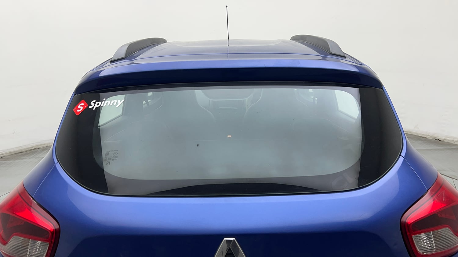 Used 2018 Renault Kwid CLIMBER 1.0 Petrol Manual exterior BACK WINDSHIELD VIEW