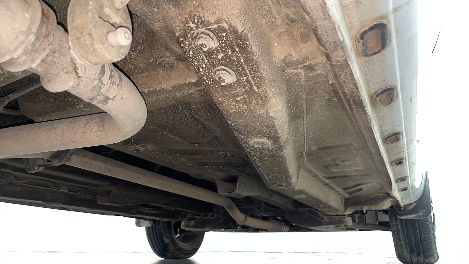 Used 2017 Tata Zest XE Petrol Petrol Manual extra REAR RIGHT UNDERBODY VIEW