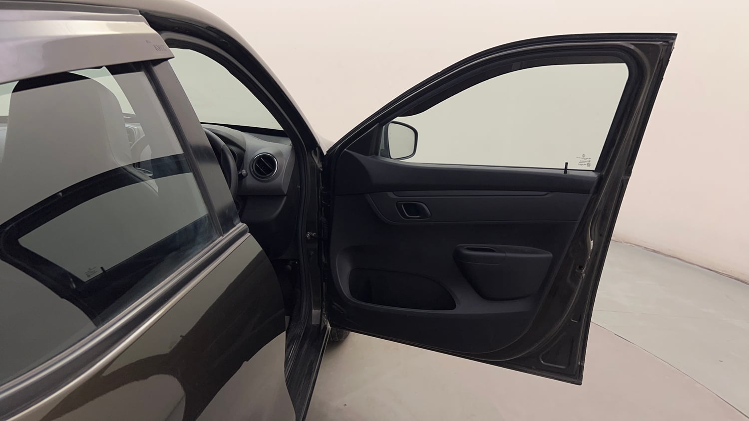 Used 2017 Renault Kwid 1.0 RXL AMT Petrol Automatic interior RIGHT FRONT DOOR OPEN VIEW