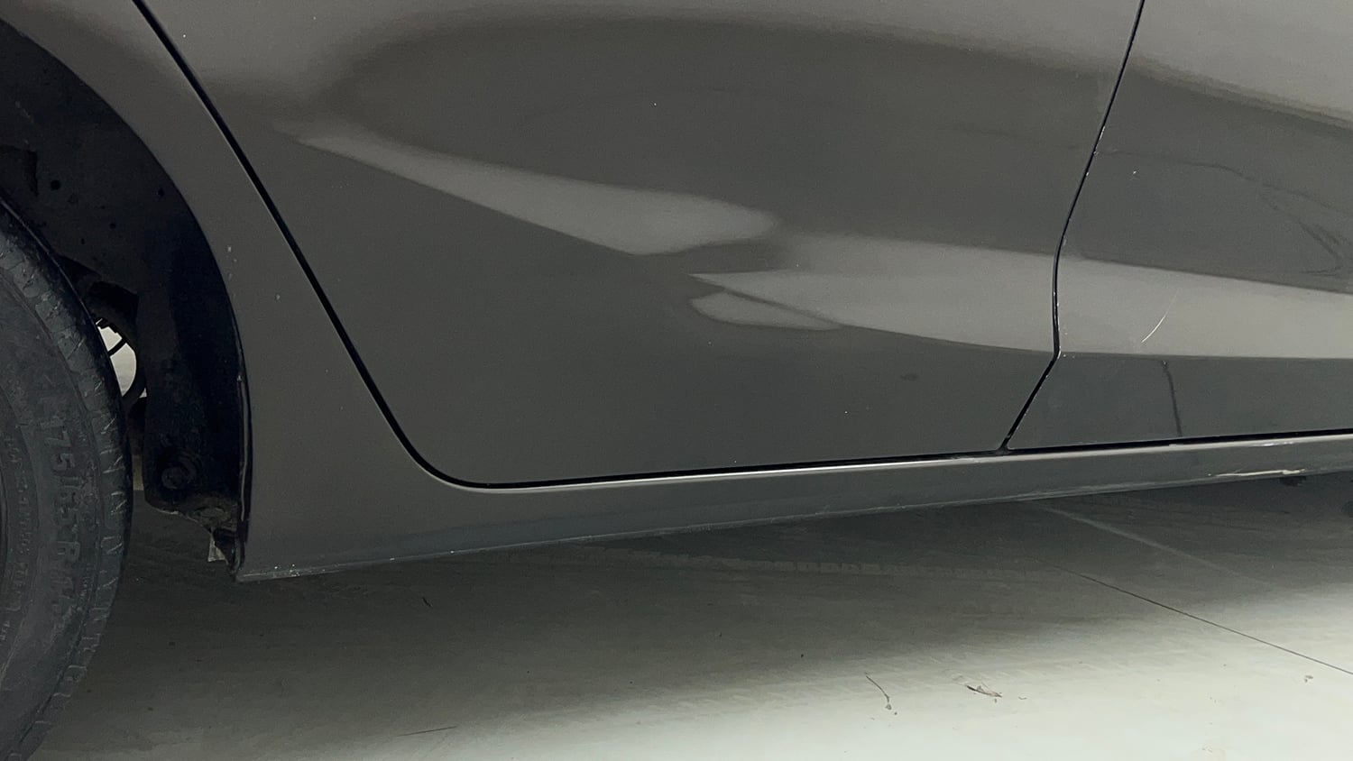 Used 2022 Honda Jazz ZX CVT Petrol Automatic dents MINOR SCRATCH