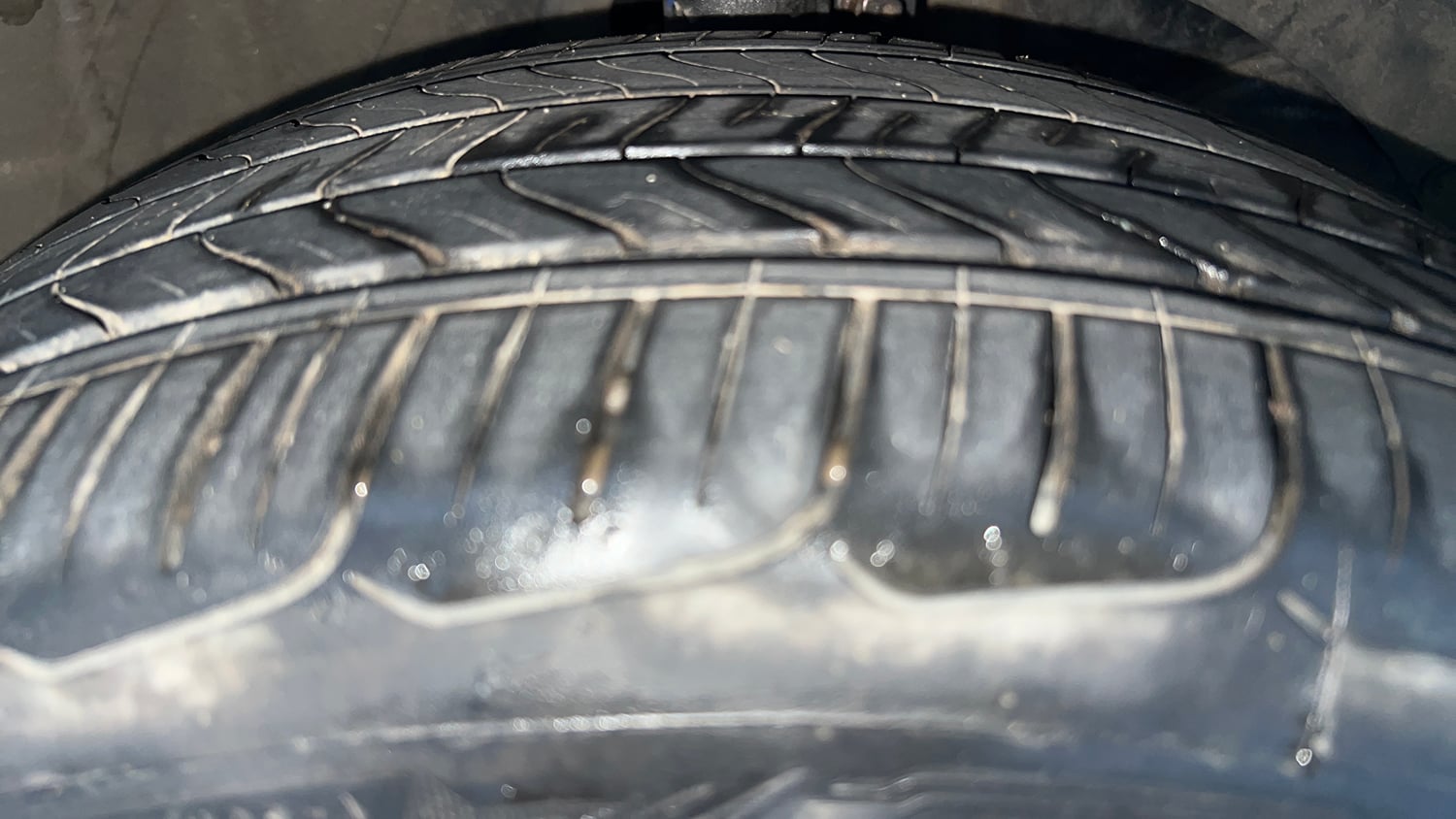 Used 2018 Maruti Suzuki Baleno Alpha 1.2 Petrol Manual tyres RIGHT FRONT TYRE TREAD VIEW