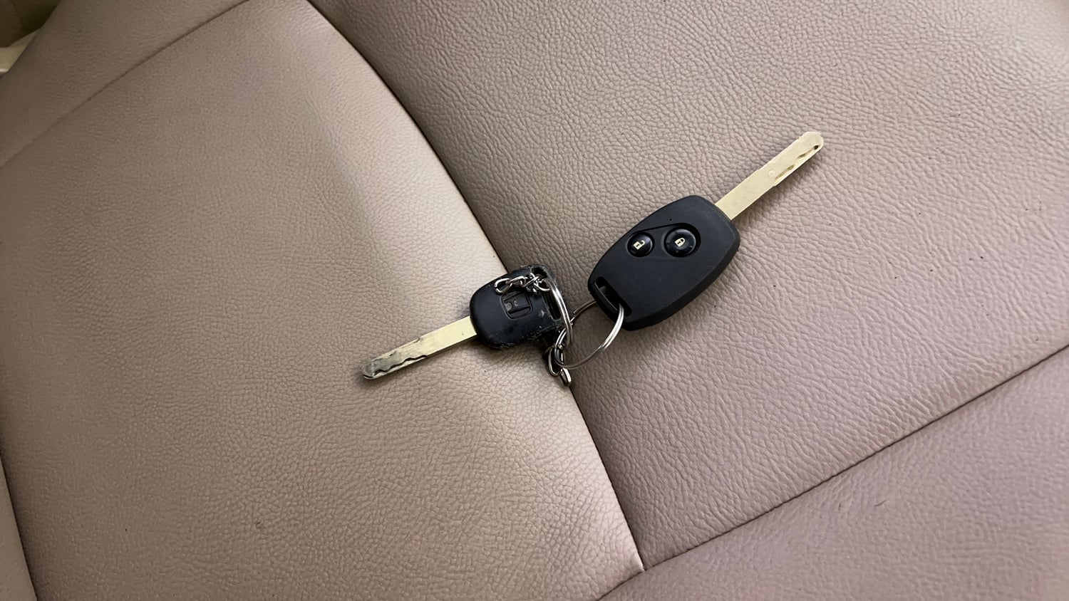 Used 2013 Honda Amaze 1.2 VX AT i-VTEC Petrol Automatic extra CAR KEY VIEW