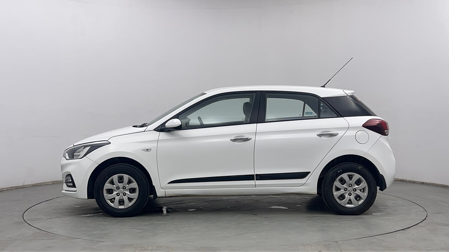 Used 2019 Hyundai Elite i20 Magna Plus 1.2 Petrol Manual exterior LEFT SIDE VIEW