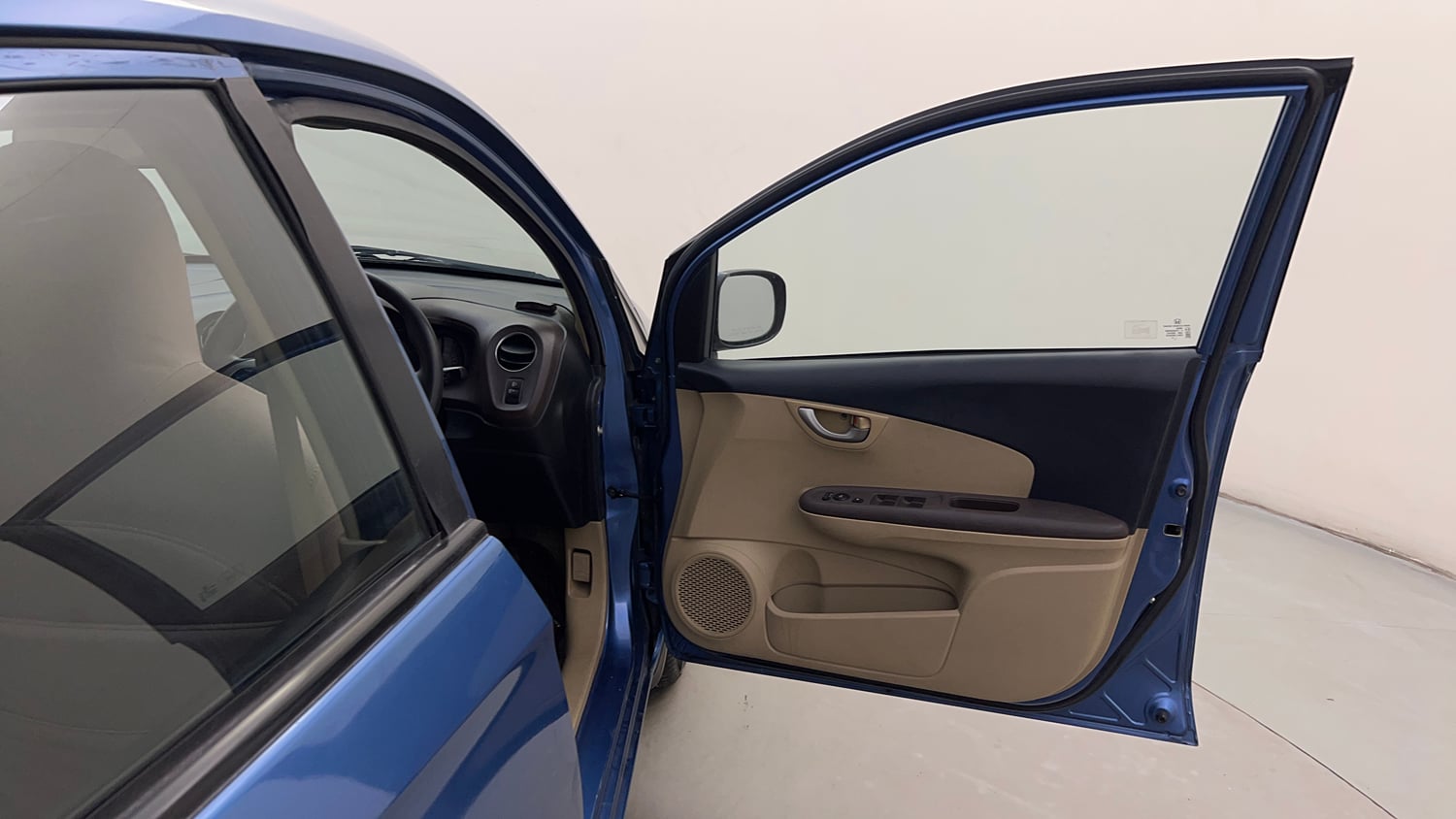Used 2013 Honda Amaze 1.2 VX AT i-VTEC Petrol Automatic interior RIGHT FRONT DOOR OPEN VIEW