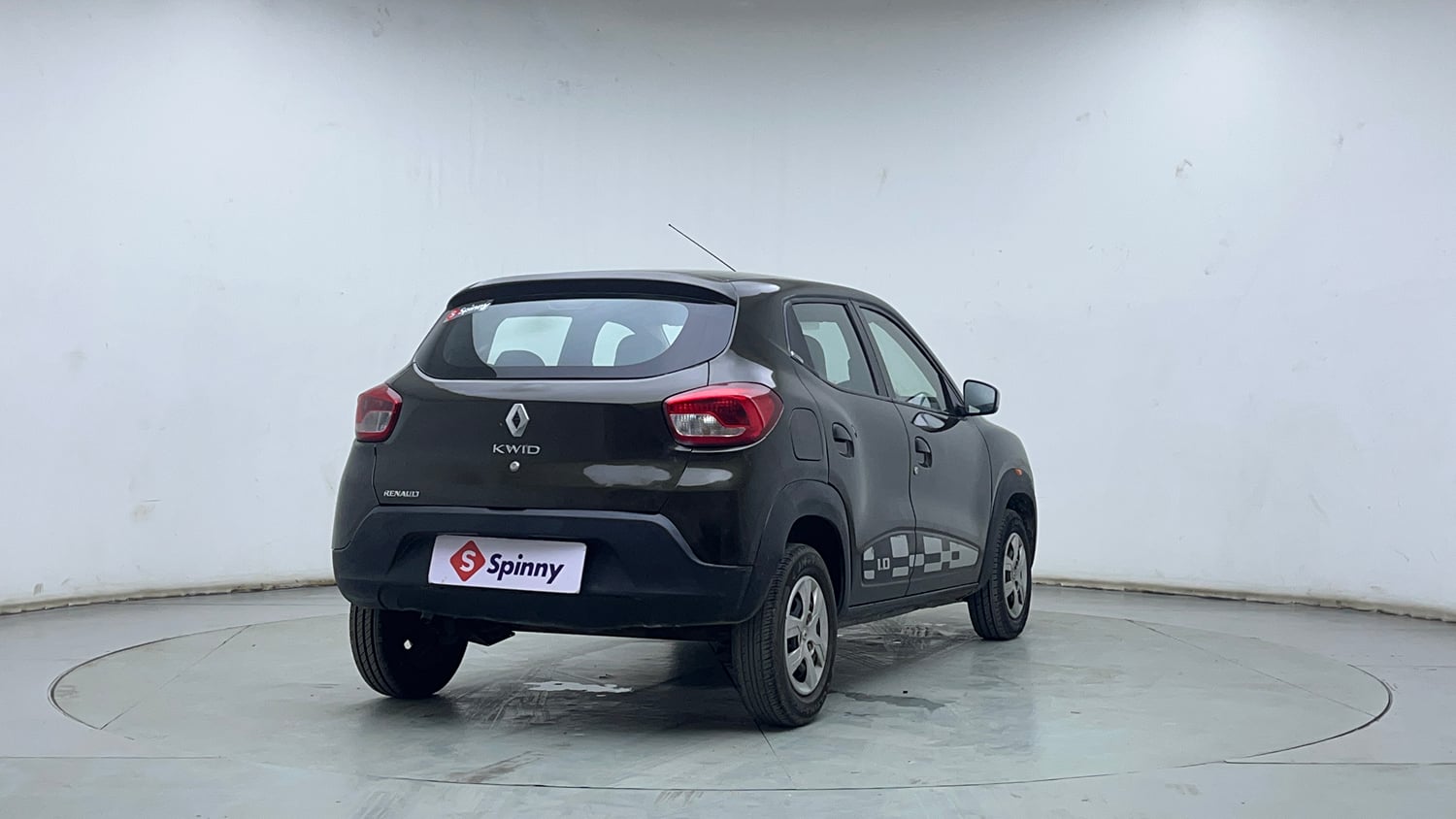Used 2018 Renault Kwid 1.0 RXT AMT Petrol Automatic exterior RIGHT REAR CORNER VIEW